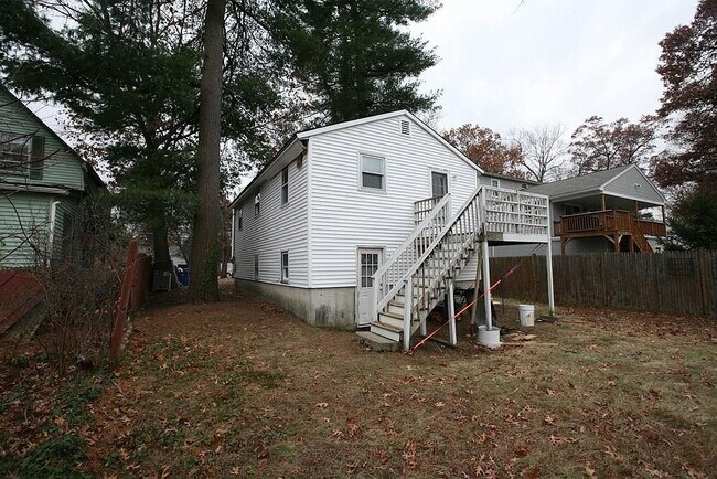 Rear entrance - 75 Lake St