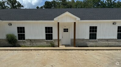 Building Photo - 11682 State Hwy 64