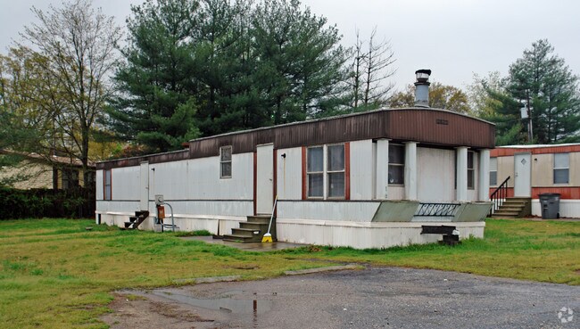 Building Photo - 10 Dixie Cir