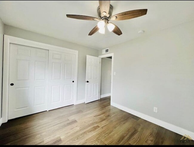 Building Photo - REMODELED 3 bed 2 bath in SW