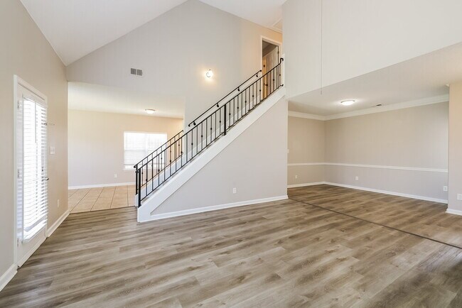 Foto del edificio - 7768 Birdwood Dr