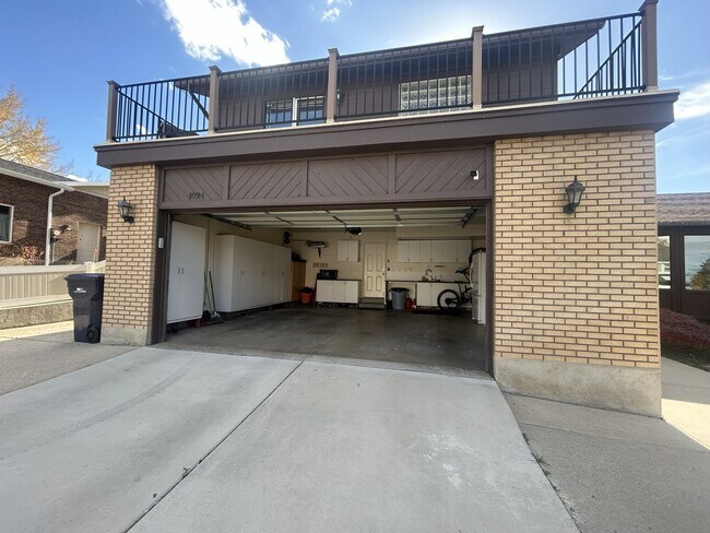 Building Photo - 1094 Gravel Hills Dr