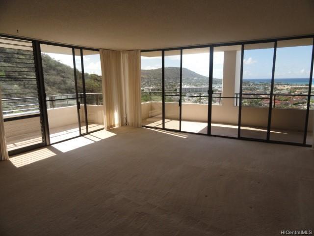 Building Photo - 6770 Hawaii Kai Dr