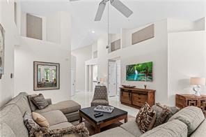 Building Photo - 211 Colonade Cir