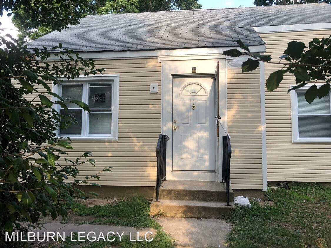 Primary Photo - 4 br, 2 bath House - 13 Runyon Dr