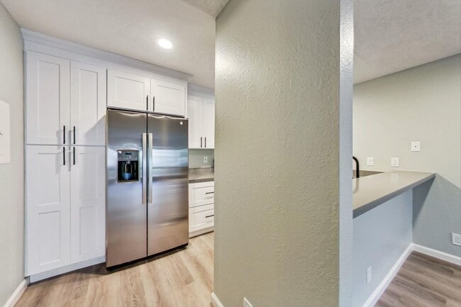Building Photo - 240 N Bayshore Blvd