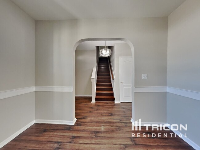 Building Photo - 115 Battery Way