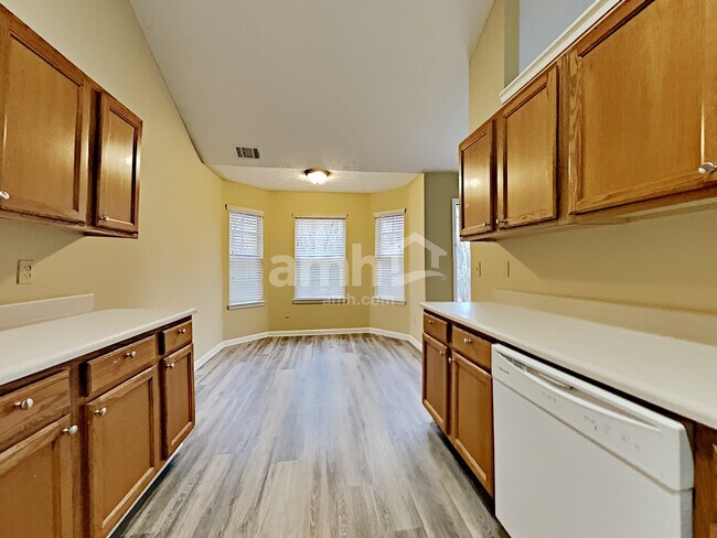 Foto del edificio - 2143 Andrewood Pl