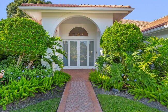 Foto del edificio - 15611 Milan Ct