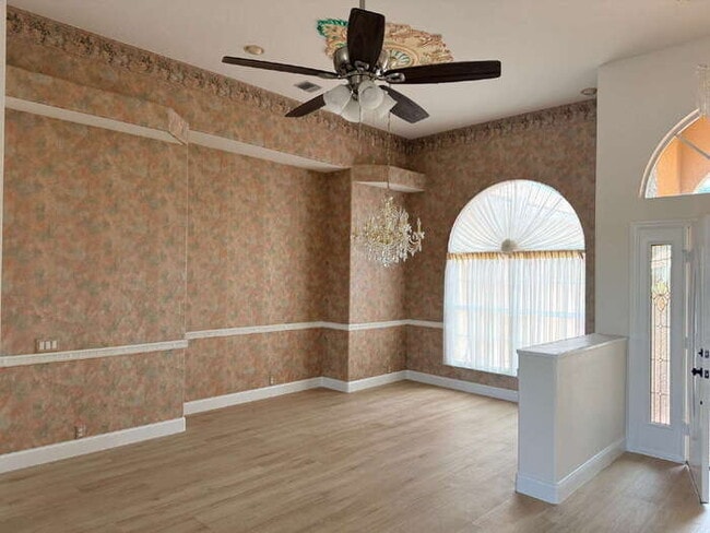 Building Photo - Lakefront 3 bedroom in gated Hidden Lakes Club