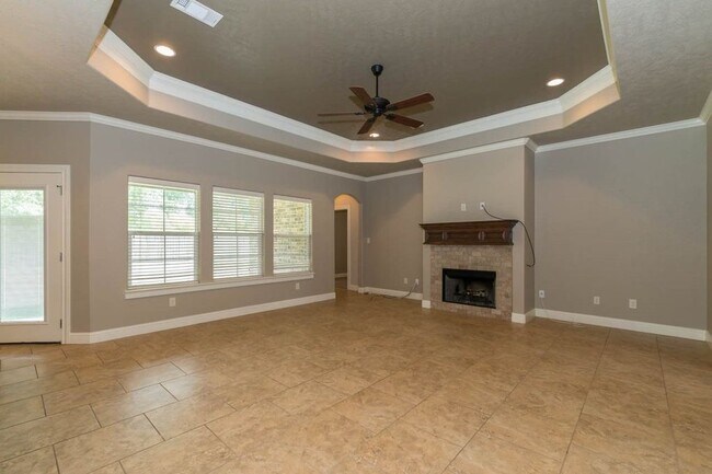 Building Photo - 7960 N Windemere Dr