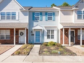 Building Photo - 13684 Meade Glen Ct