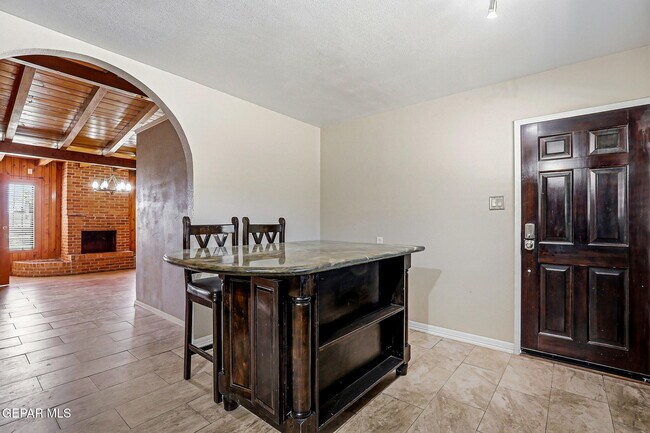 Foto del edificio - 4312 Wallington Dr