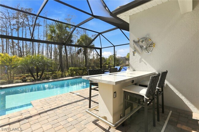 Foto del edificio - 13615 Blue Bay Cir