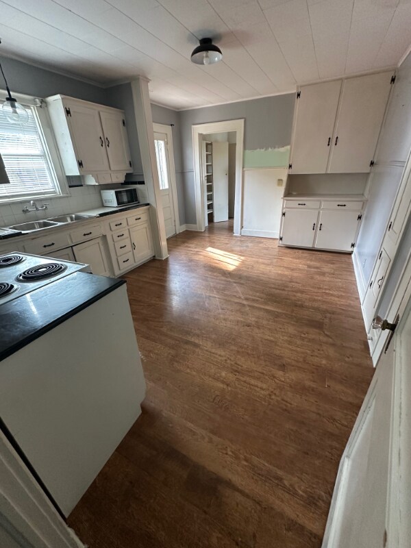 Building Photo - 513 W Harrison St