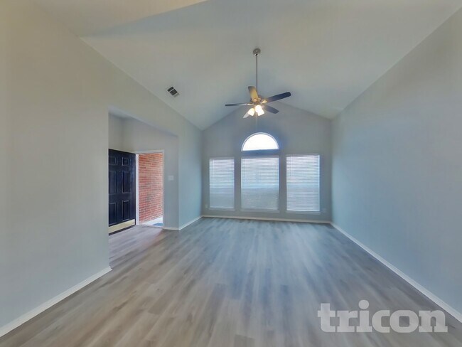 Foto del edificio - 1700 Bob Dr