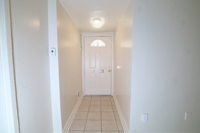 Foto del edificio - 126 Joliet St SW