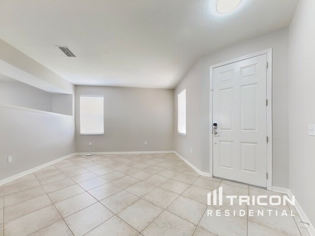 Building Photo - 19609 Timberbluff Dr