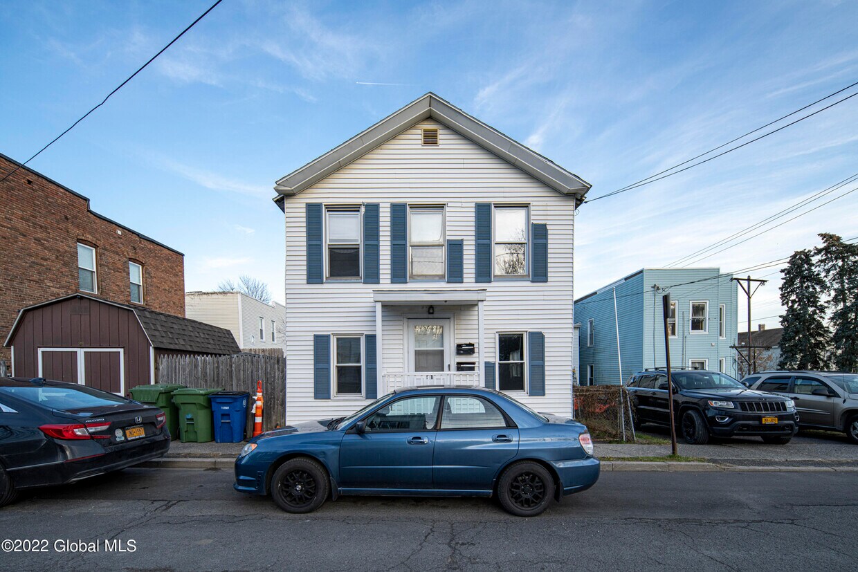 51 Lansing St Unit 1, Cohoes, NY 12047 Room for Rent in Cohoes, NY