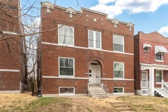 Building Photo - 2716 Texas Ave