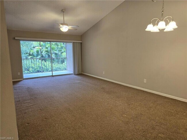 Building Photo - 605 Squire Cir