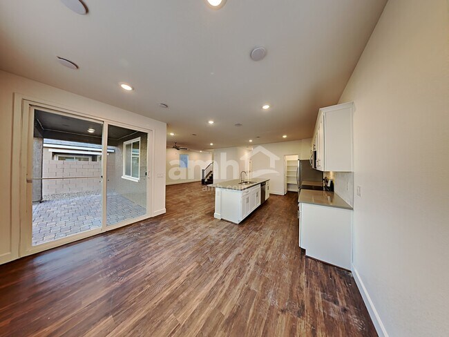 Foto del edificio - 2754 Hot Cider Ave