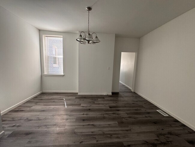 Foto del edificio - Charming 3 Bedroom Home in West Baltimore