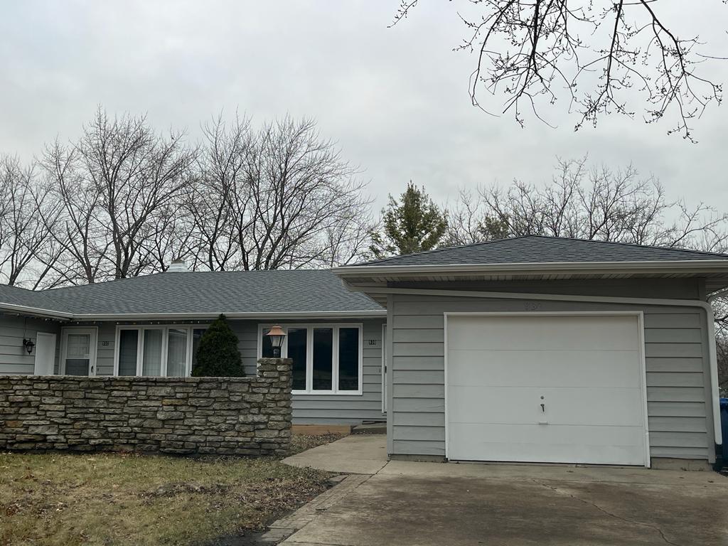 930 W Spring St, South Elgin, IL 60177 Townhome Rentals in South