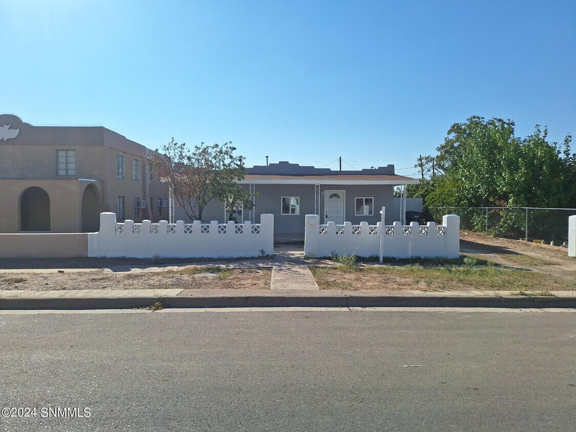 Primary Photo - 407 Texas Ave