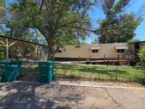 Building Photo - 825 E Ottley Ave