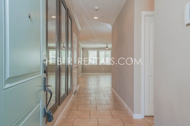 Building Photo - River Islands Living: Modern 4-Bedroom Hom...