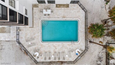 Building Photo - 9375 Gulf Shore Dr