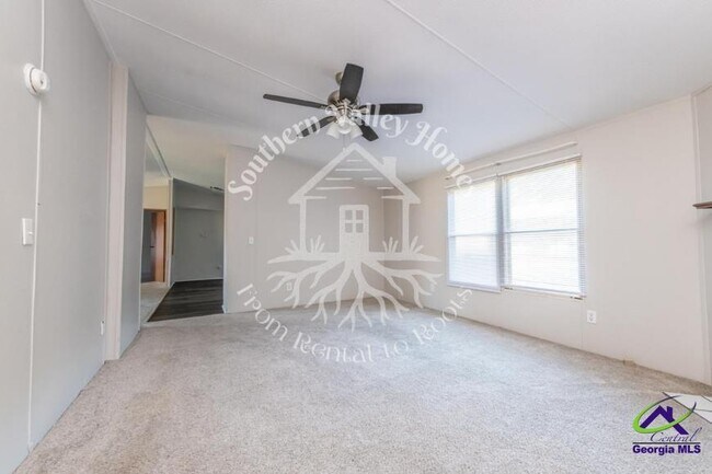 Foto del edificio - 349 Brighton Dr