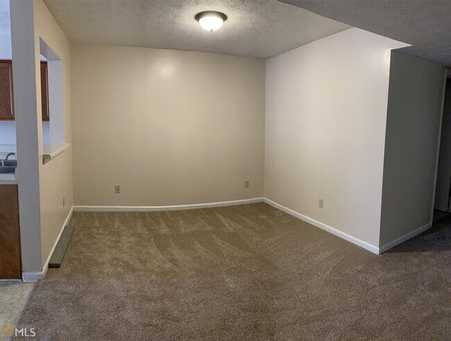 Foto del edificio - 9476 Cypress Ln