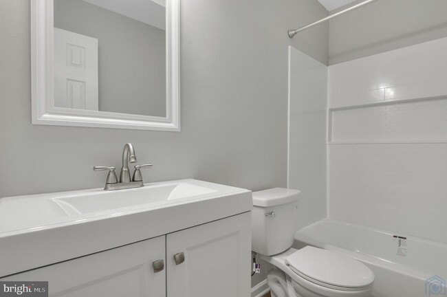 Building Photo - 2308 Wagon Wheel Ct