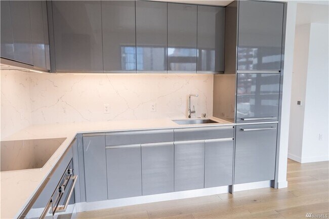 Building Photo - 1Bd/1Ba Seattle Condo