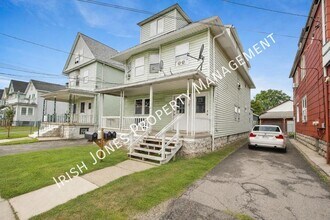 Building Photo - 98 Edson St