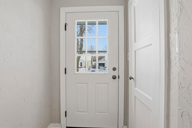 Foto del edificio - 3 Bedroom House in Green Bay