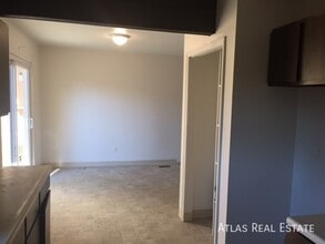 Building Photo - 4485 Driftwood Pl