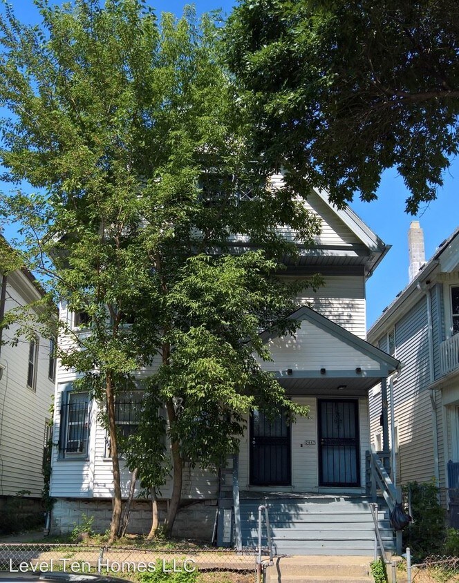 Primary Photo - 2445-2447 N 34th St