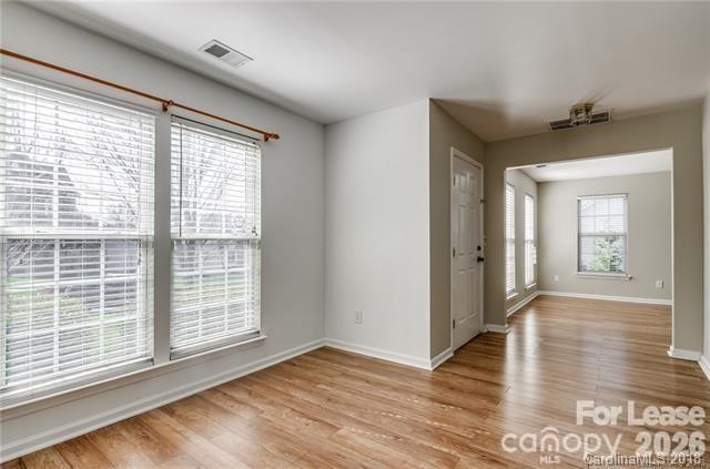 Foto del edificio - 12624 Cardinal Woods Dr