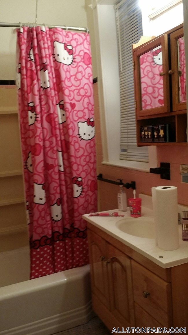 Building Photo - 71 Harvard Ave