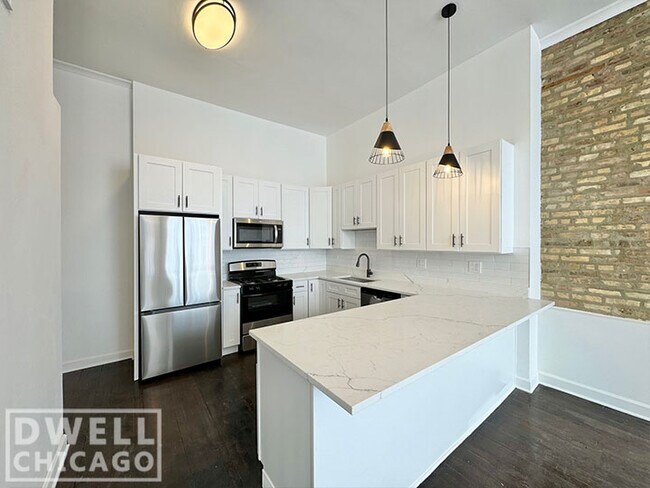 Building Photo - 1300 N Bosworth Ave