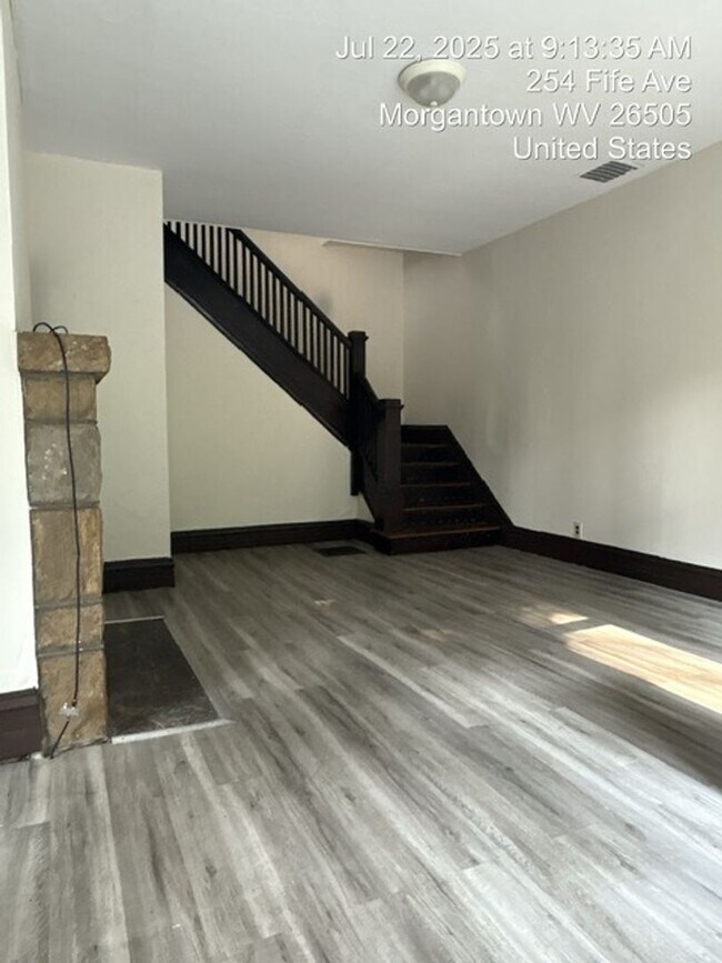 Foto del edificio - 254 Fife Ave