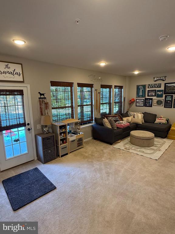 Foto del edificio - 31 Par Ln