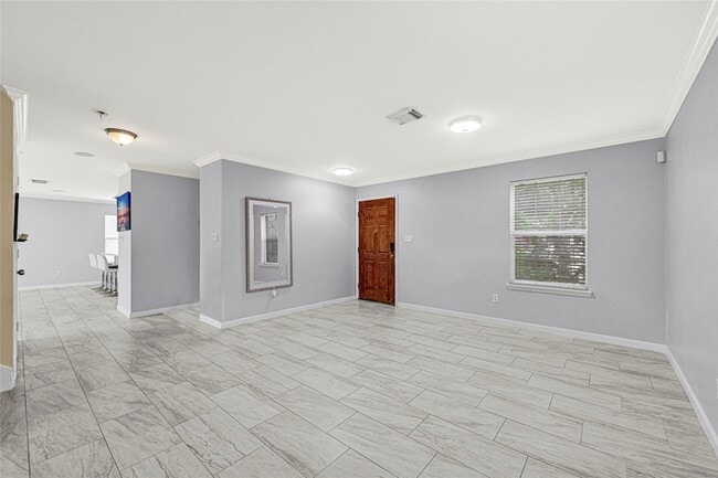 Foto del edificio - 15230 Weeping Cedar Ln
