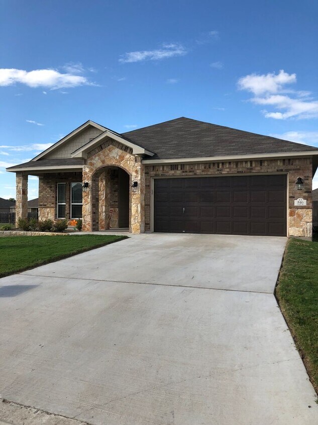 Primary Photo - 3-Bedroom, 2-Bath Home in Wyndham – Academ...