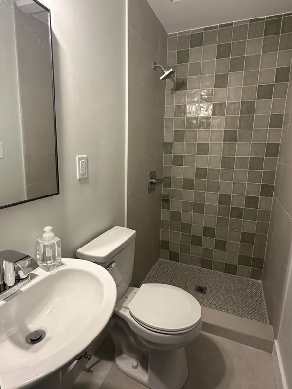 Foto del edificio - 831 NW 20th Ter