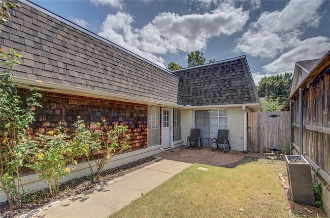 Building Photo - 2518 NW 62nd St