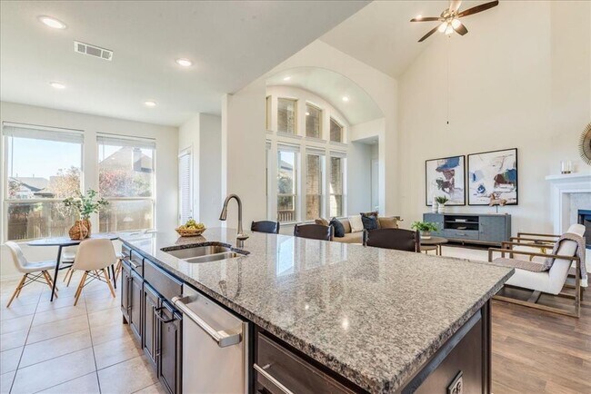 Building Photo - 1689 Cool Spring Way